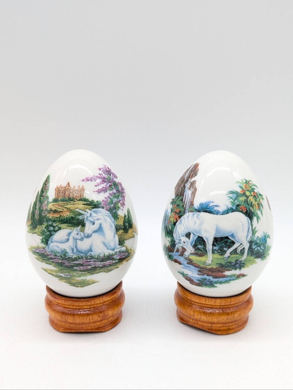 Vintage Princeton Gallery White Ceramic Egg Kitsch Unicorn Novelty Decor